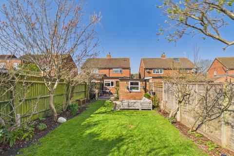 2 bedroom semi-detached house for sale, Carrington Crescent, Wendover