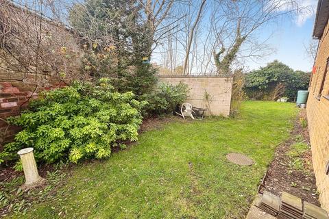 undefined, Cartwright Gardens, West Yorkshire HD4