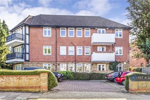 2 bedroom flat to rent, Holden Road, London, N12