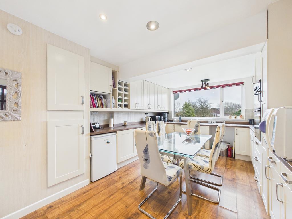 Cam04789 g0 pr0043 still013