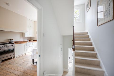 2 bedroom flat to rent, LORN ROAD, SW9
