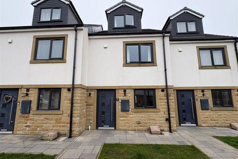 4 bedroom townhouse for sale, Soaper Court, Wibsey BD6
