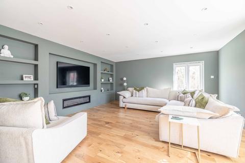 4 bedroom detached house for sale, Sycamore Road, Chalfont St Giles HP8