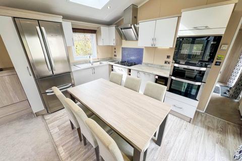 2 bedroom static caravan for sale, Narberth