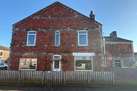 3 bedroom end of terrace house for sale, 9 Love Lane, Gainsborough, Lincolnshire, DN21 2SG