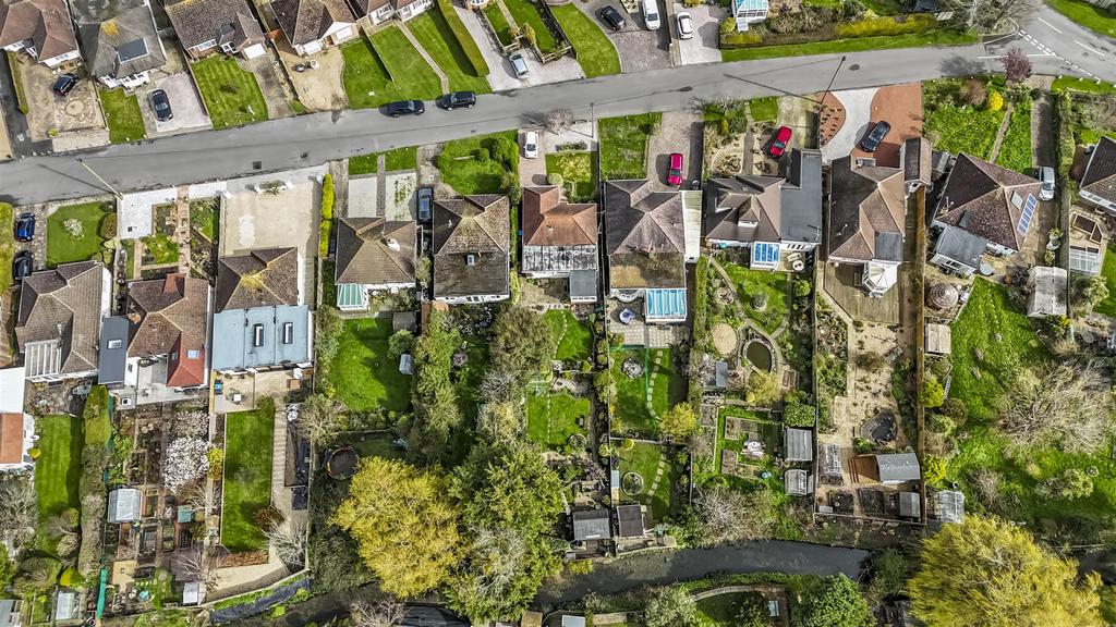 11 Highdown Way drone-004.JPG