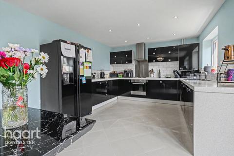 undefined, Holly Field Crescent, Edenthorpe, Doncaster