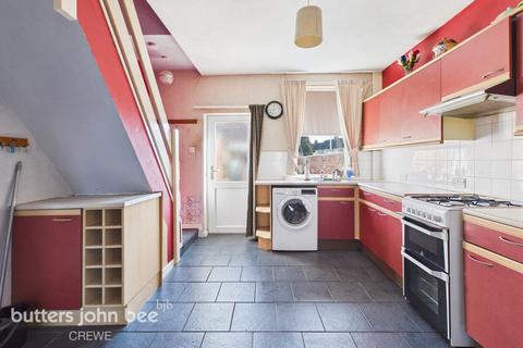 2 bedroom end of terrace house for sale, Middlewich Street, Crewe