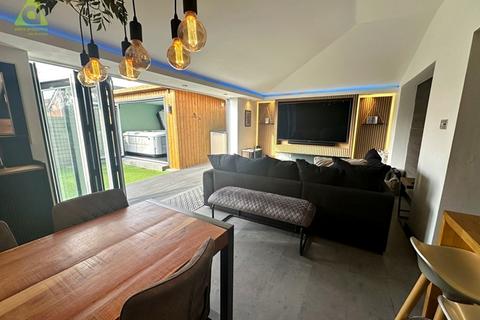 undefined, Farleigh Close, Westhoughton, BL5 3ES