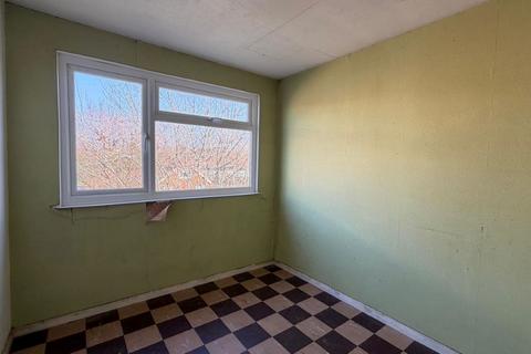 2 bedroom flat for sale, Flat 8 Park Lawn, Parchmore Road, Thornton Heath, Surrey, CR7 8HA