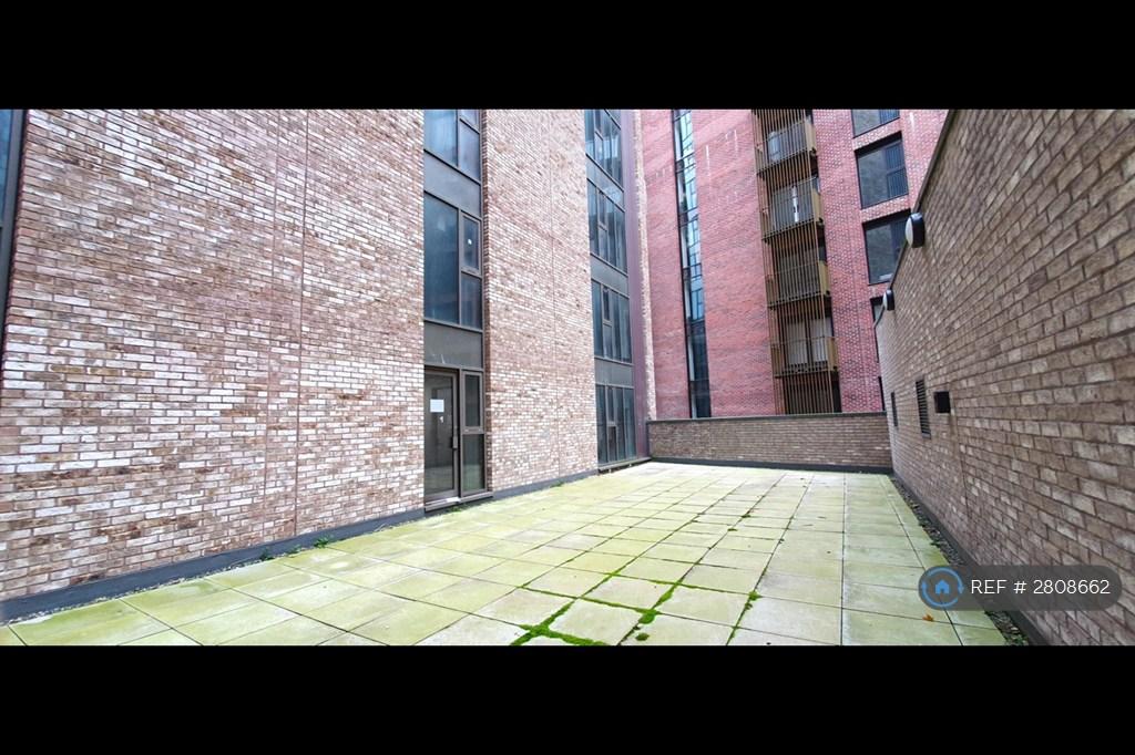 1st Floor Communal Terrace