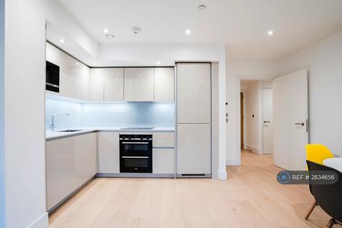 2 bedroom flat to rent, Croxley Court, West Drayton, UB7