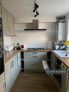 1 bedroom in a house share to rent, Brunel Road, London, SE16