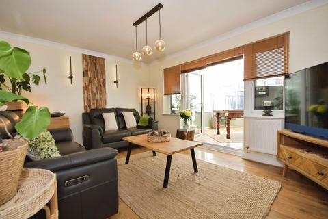 4 bedroom detached house for sale, Chambers Valley Road, Sheffield, S35