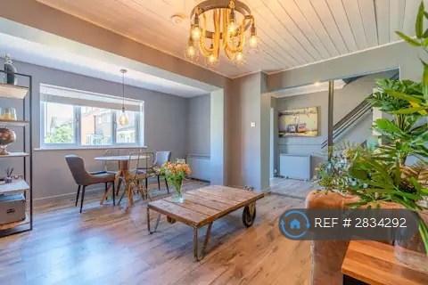 4 bedroom terraced house to rent, Shenton Close, Swindon, SN3