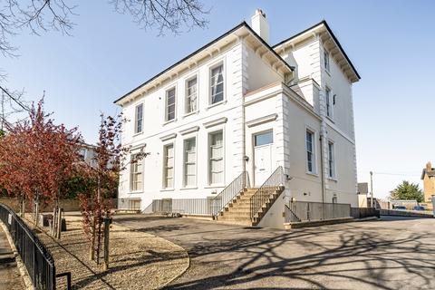 Apartment - Parabola Road, Gloucestershire GL50