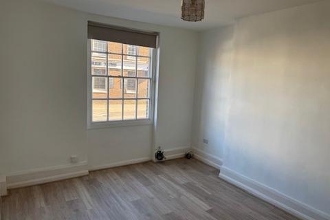 Studio to rent, Norwich Road, WISBECH