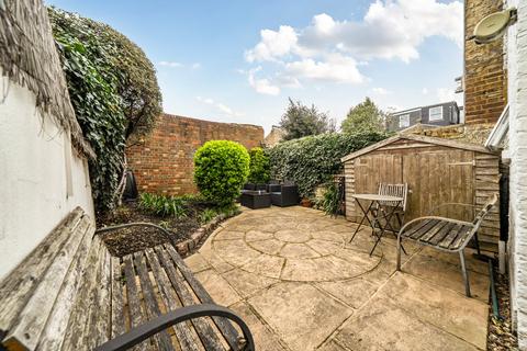 undefined, Priory Road, Chiswick, London, W4