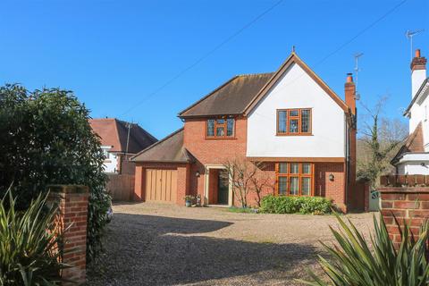 4 bedroom detached house for sale, OXSHOTT ROAD, LEATHERHEAD, KT22