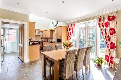 4 bedroom detached house for sale, OXSHOTT ROAD, LEATHERHEAD, KT22