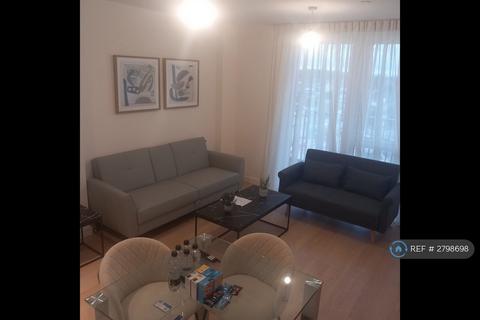 2 bedroom flat to rent, Nestles Avenue, Hayes, UB3