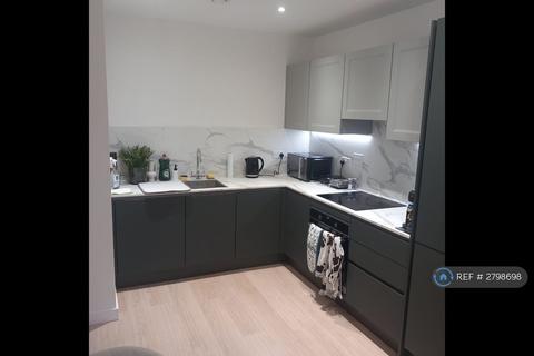 2 bedroom flat to rent, Nestles Avenue, Hayes, UB3