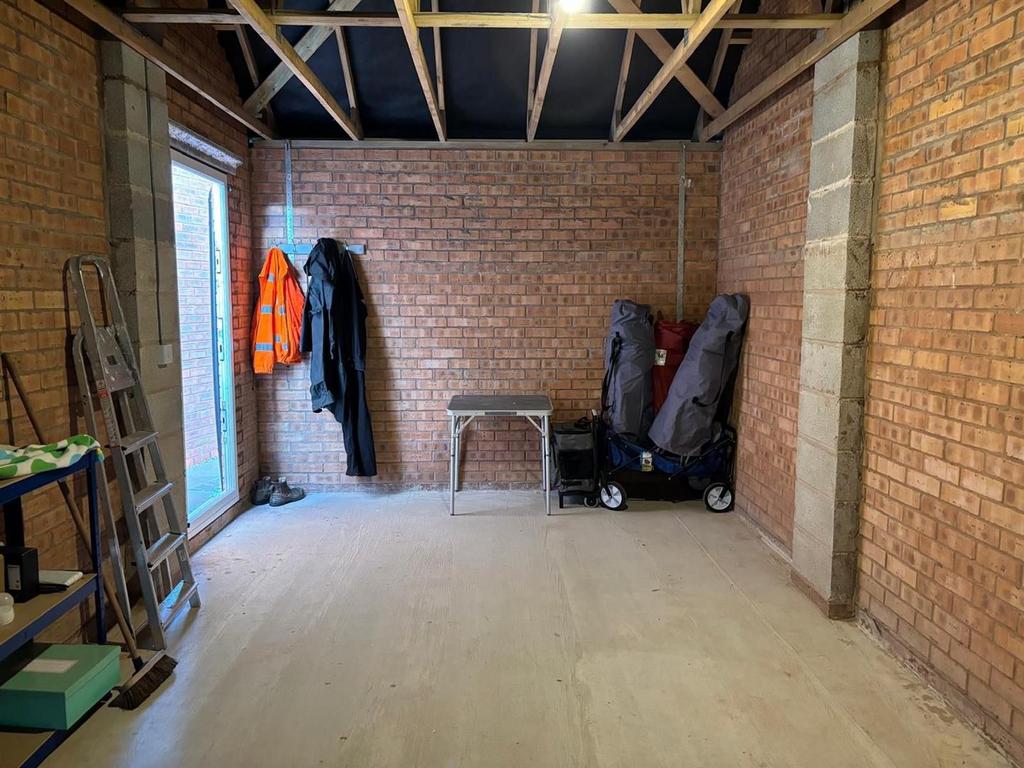 Garage.jpg