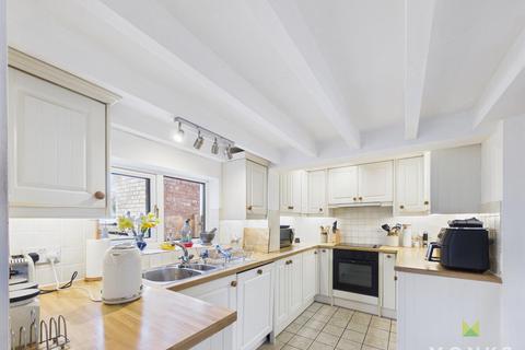 3 bedroom cottage for sale, Northwood, Shrewsbury
