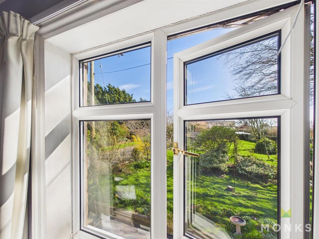 CAM01348 G0-PR0797-STILL016.jpg