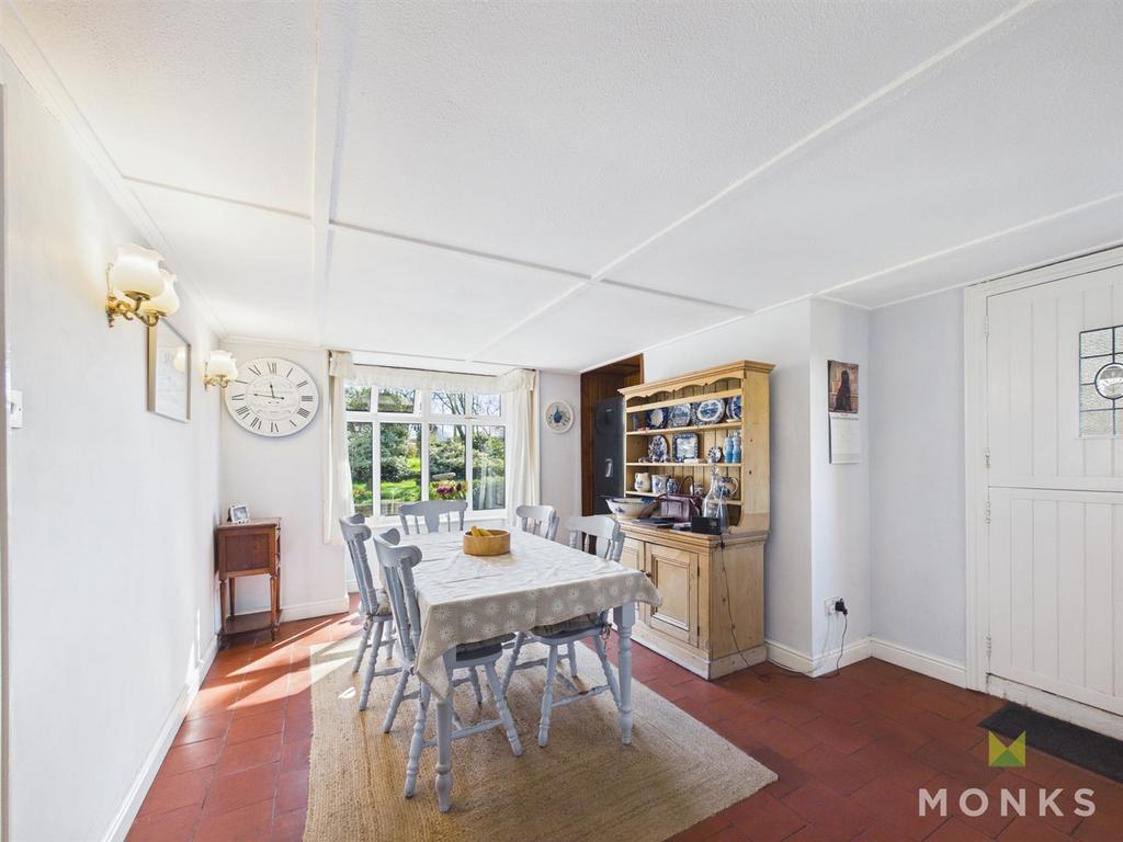 CAM01348 G0-PR0797-STILL007.jpg