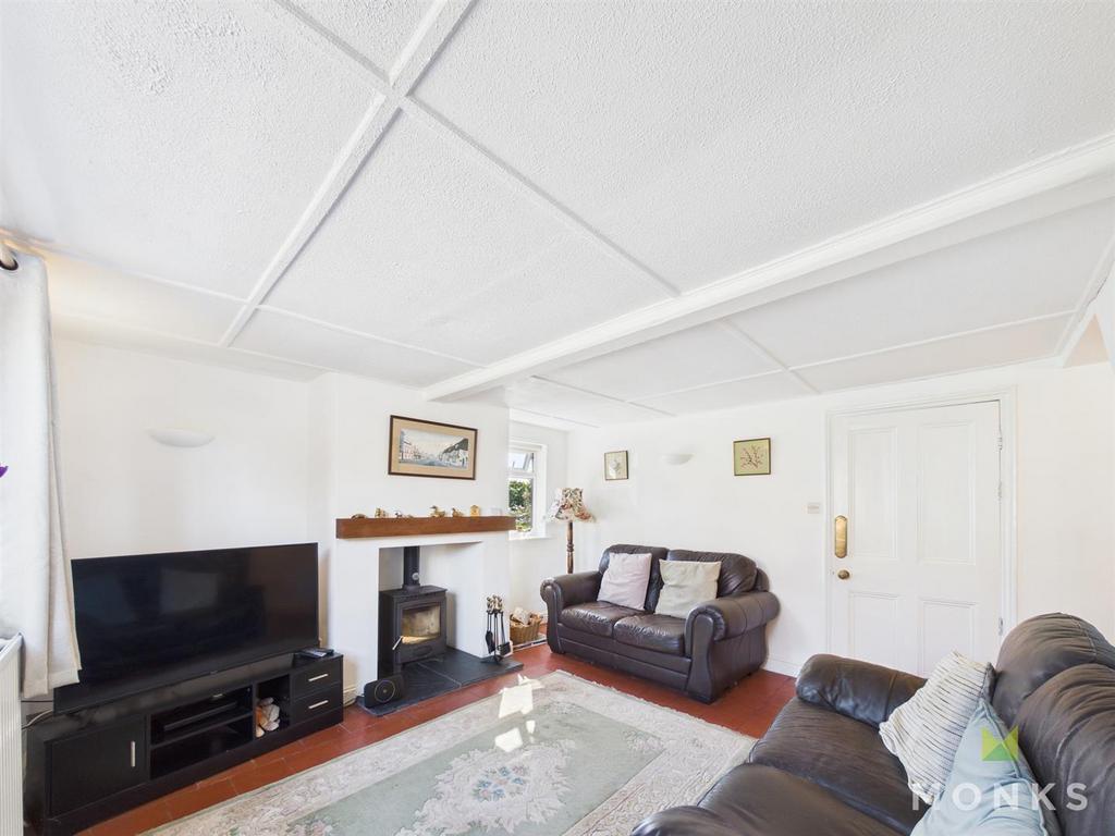 CAM01348 G0-PR0797-STILL002.jpg