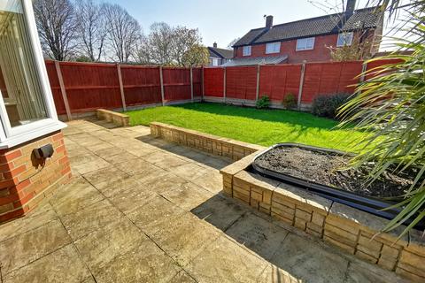 3 bedroom semi-detached house for sale, Lordswood Road Colchester, CO2