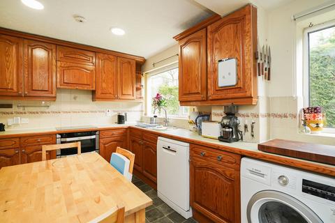 undefined, West View Close, Sheffield S17