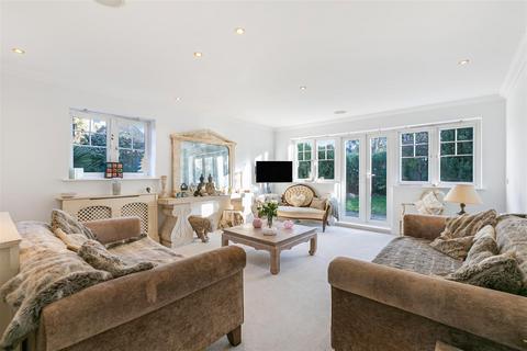 3 bedroom semi-detached house for sale, Rydens Grove, Walton-On-Thames KT12