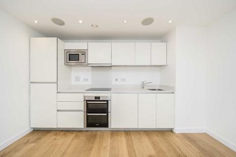 2 bedroom flat to rent, Woodberry Grove, London N4