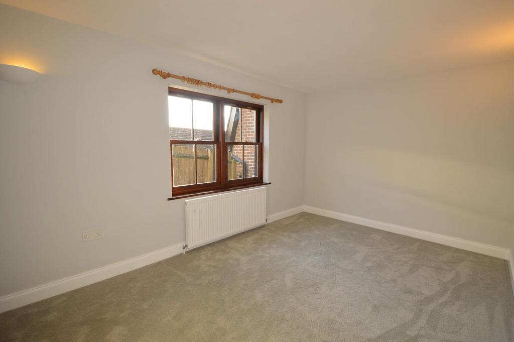 Bedroom 2.JPG