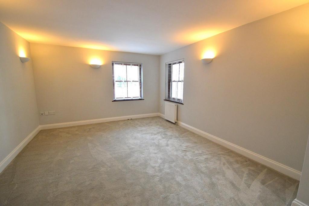 Living room 2.JPG