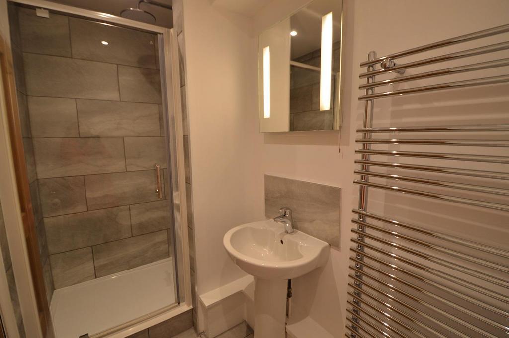 Shower room.JPG