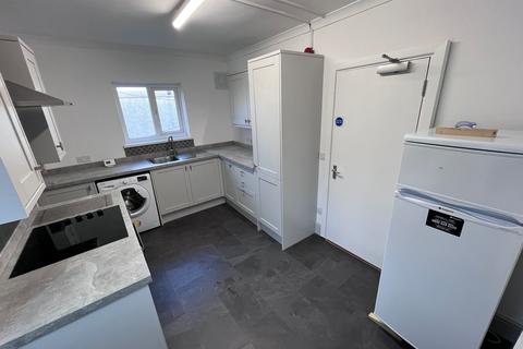 undefined, First Floor Flat, Middle Flat 12 Brynmill Crescent Brynmill Swansea