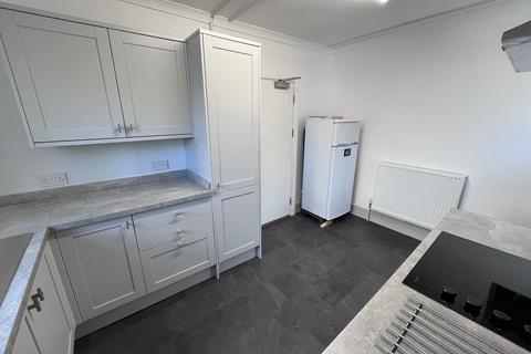 undefined, First Floor Flat, Middle Flat 12 Brynmill Crescent Brynmill Swansea