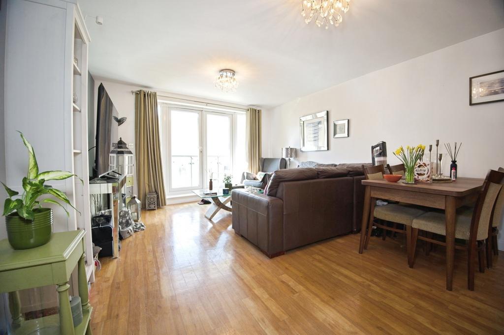 Living/Dining Area