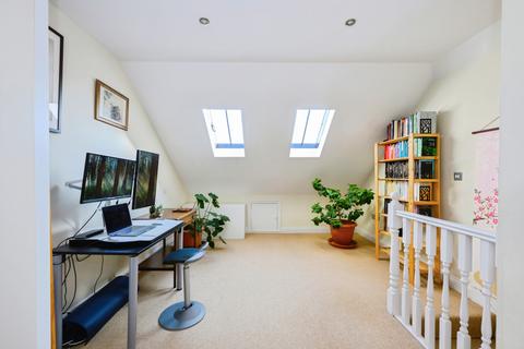 3 bedroom end of terrace house for sale, Highlands Mews, Highlands Road, Leatherhead, Surrey, KT22