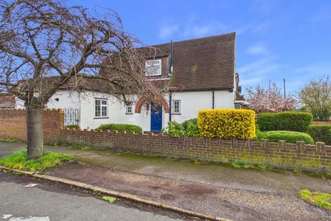 3 bedroom detached house for sale, Staines Road West, Ashford, Surrey, TW15
