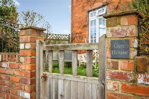 3 bedroom detached house for sale, Barrowby Vale, Barrowby, Grantham, Lincolnshire, NG32