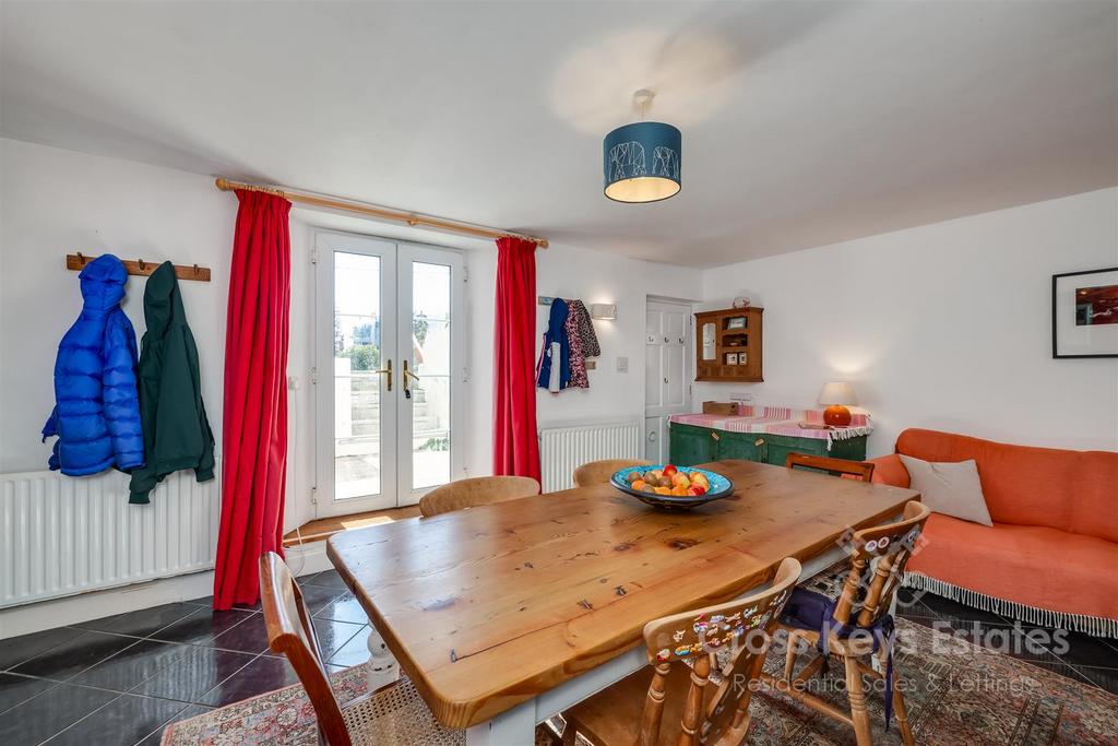 Breakfast Room