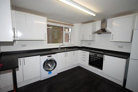 undefined, Yarningale Road, Coventry CV3
