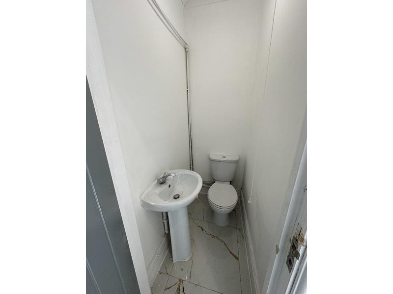 1491 img 3242779 7 a1