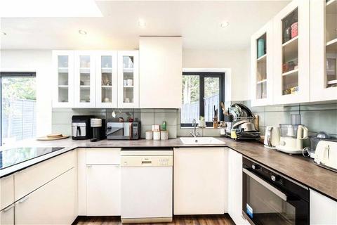 4 bedroom terraced house for sale, Daffodil Street, London W12