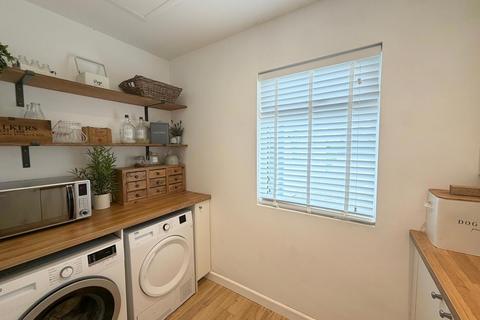 4 bedroom bungalow for sale, Millfields Close, Kilgetty, Pembrokeshire, SA68