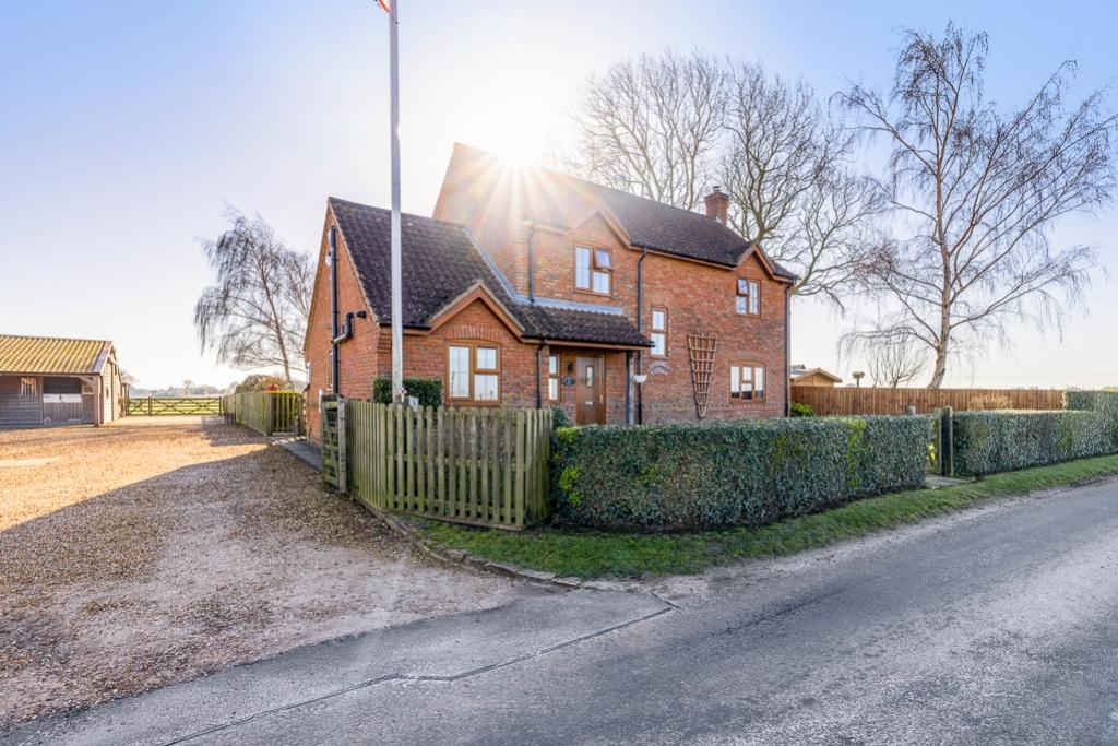Harribels Cottage (Spalding)-11